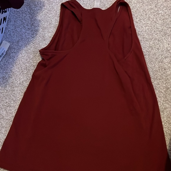 Red tank top with “good excuse for being late” - Picture 4 of 4